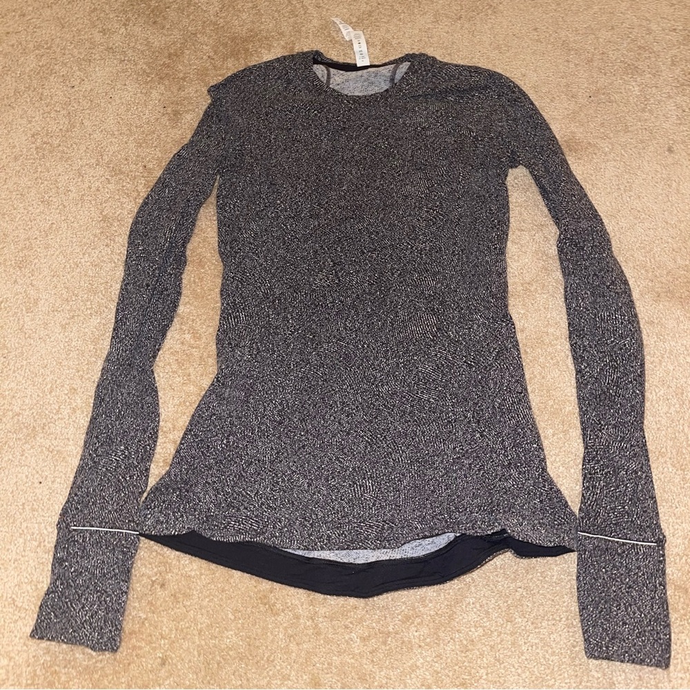 Lululemon grey thick long sleeve shirt